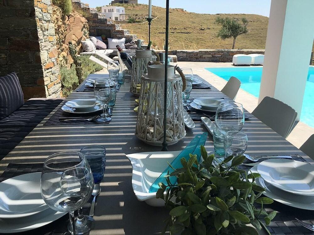 Villa Meli Otzias Luaran gambar